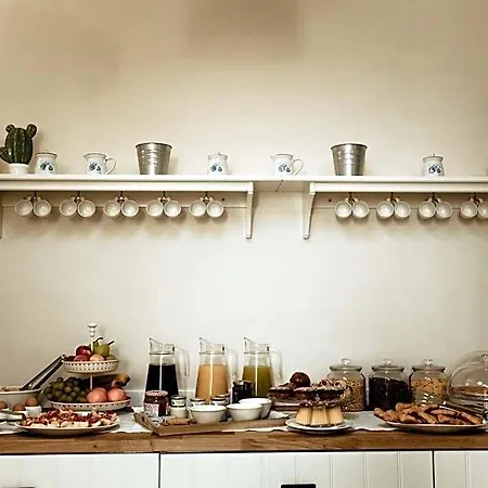 Bed and breakfast La Dimora Di Teti 3*