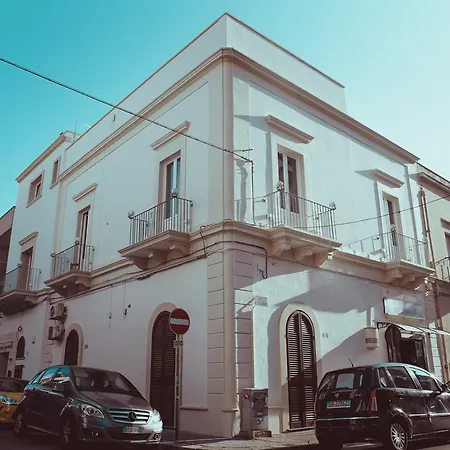 Bed & Breakfast La Dimora Di Teti 3*