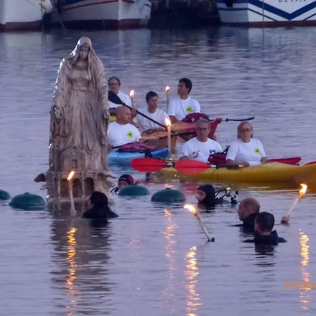 La Dimora Di Teti Bed & Breakfast 3*